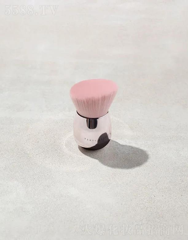 Fenty Beauty߹ˢ160 pɻҺwͷĩ