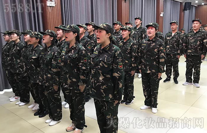 重走紅色之路,感召紅色精神 重走紅色之路,感召紅色精神