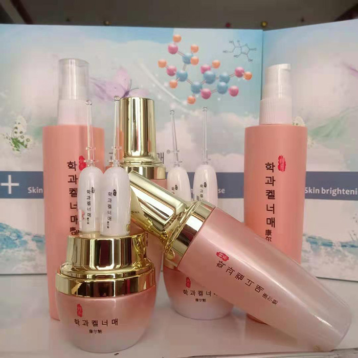 康爾魅煥顏亮膚多肽修護緊致五件套 康爾魅煥顏亮膚多肽修護緊致五件套